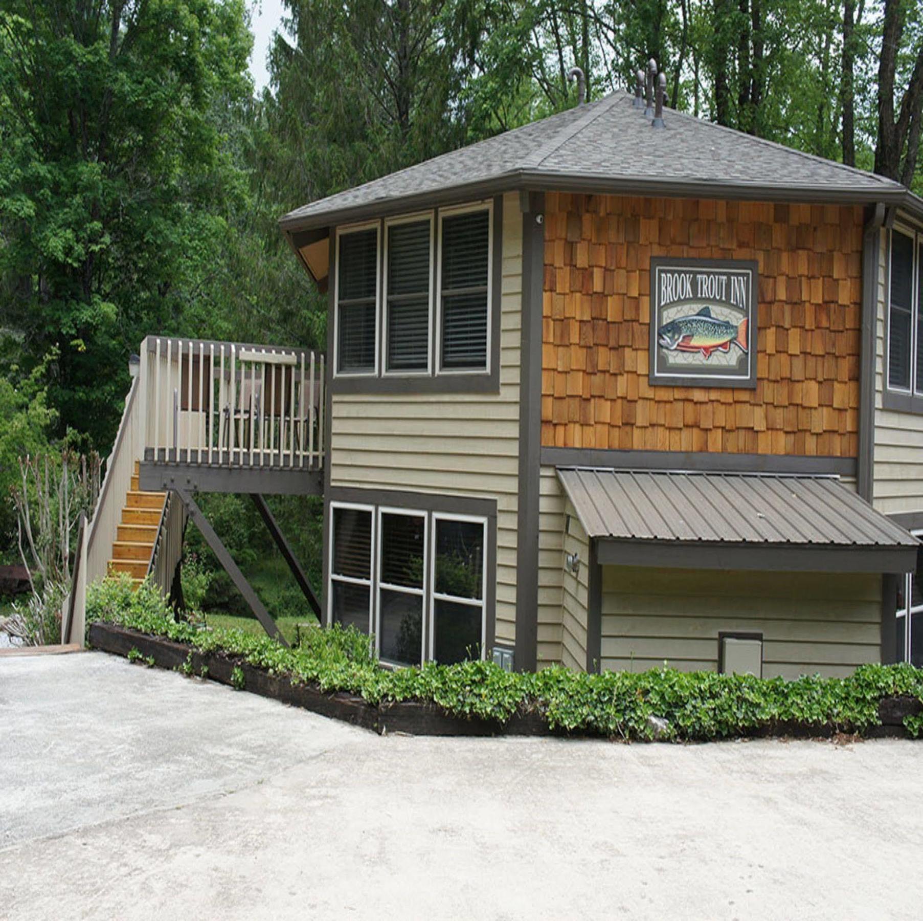 Brook Trout Inn Сапфир Экстерьер фото