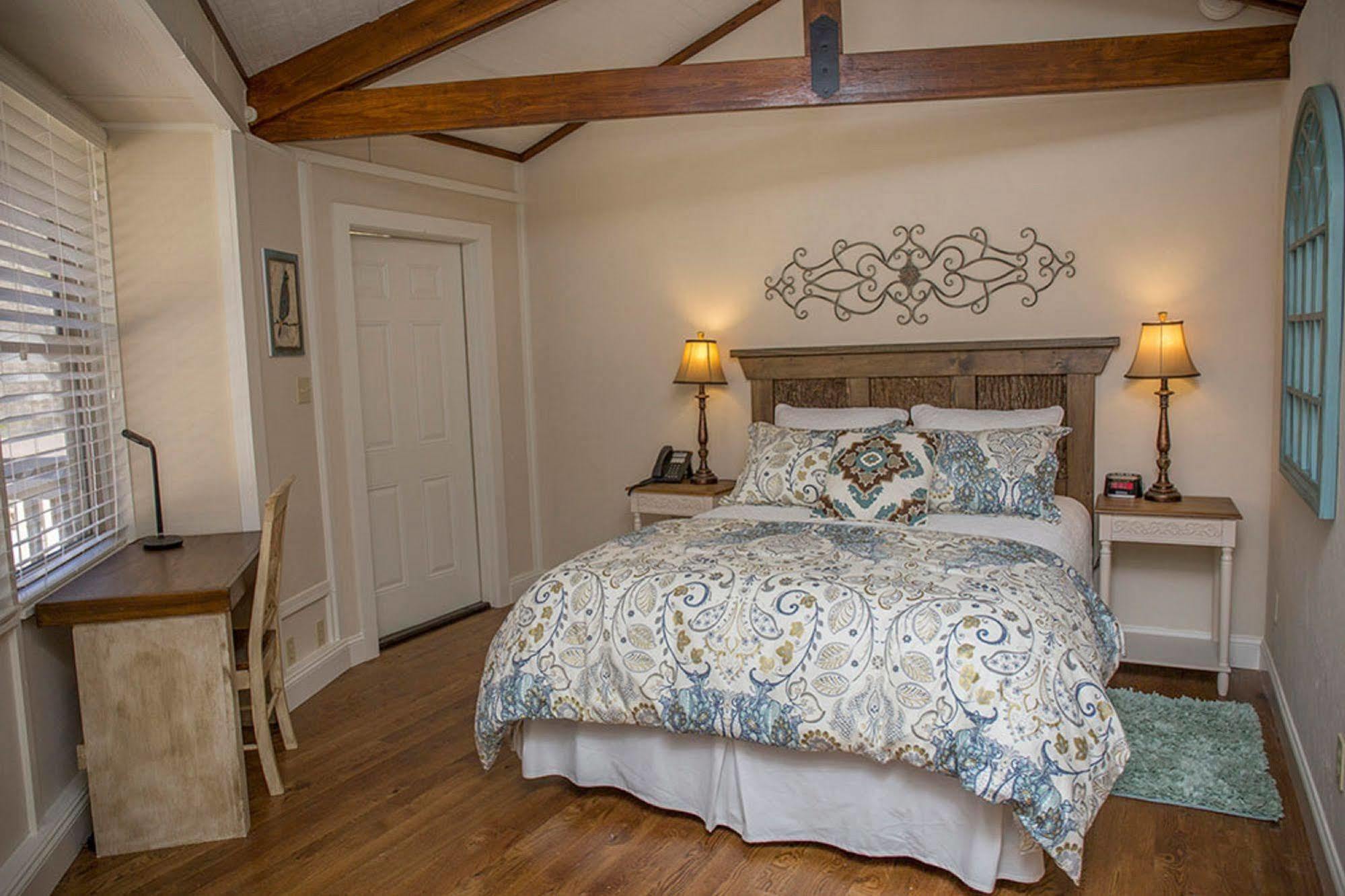 Brook Trout Inn Сапфир Экстерьер фото
