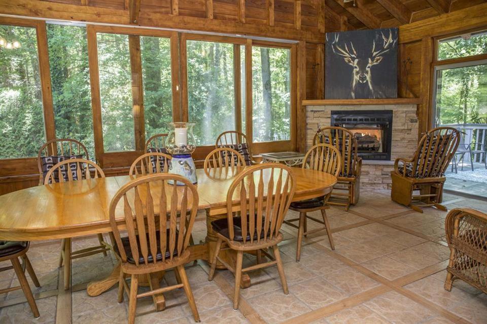 Brook Trout Inn Сапфир Экстерьер фото