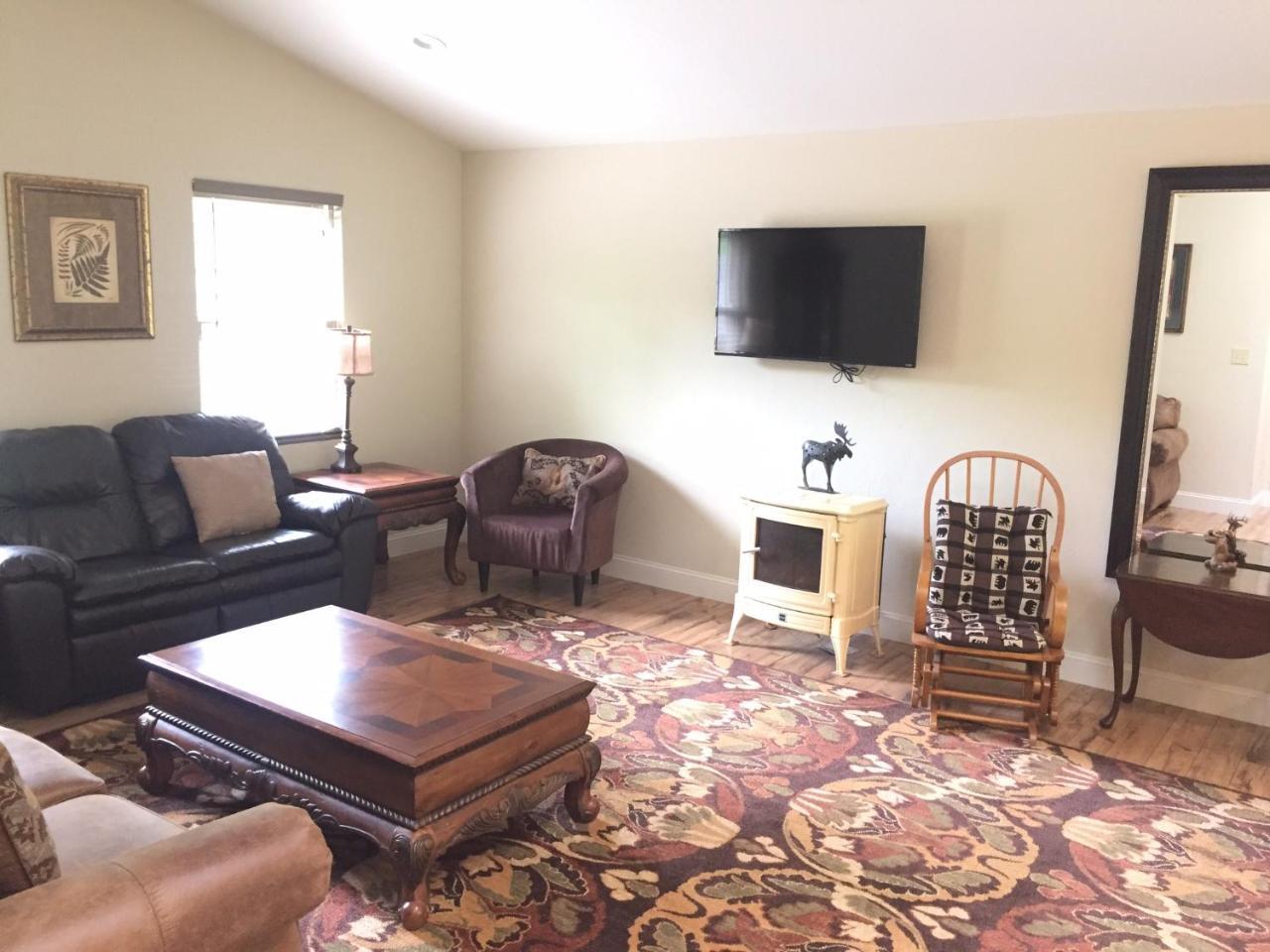 Brook Trout Inn Сапфир Экстерьер фото