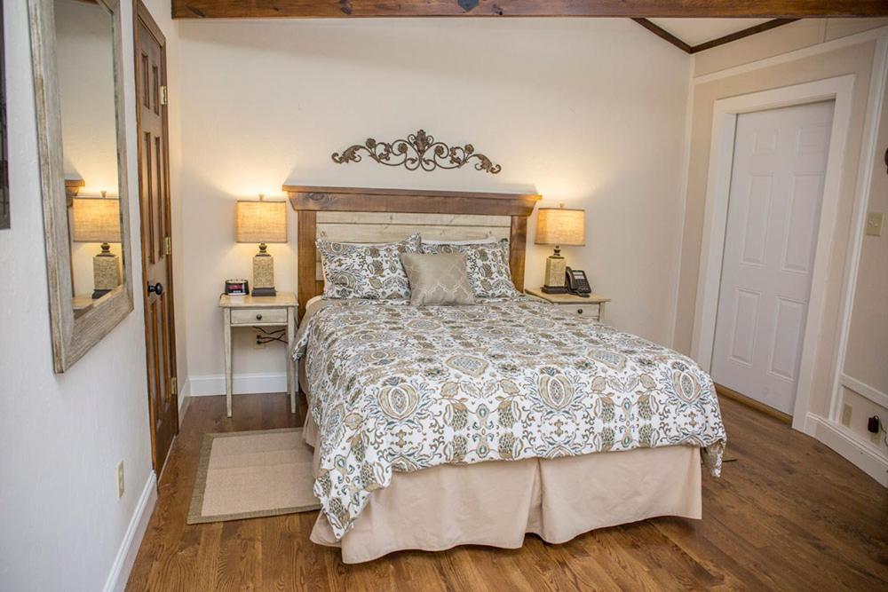 Brook Trout Inn Сапфир Экстерьер фото
